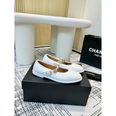 Chanel Low Shoes